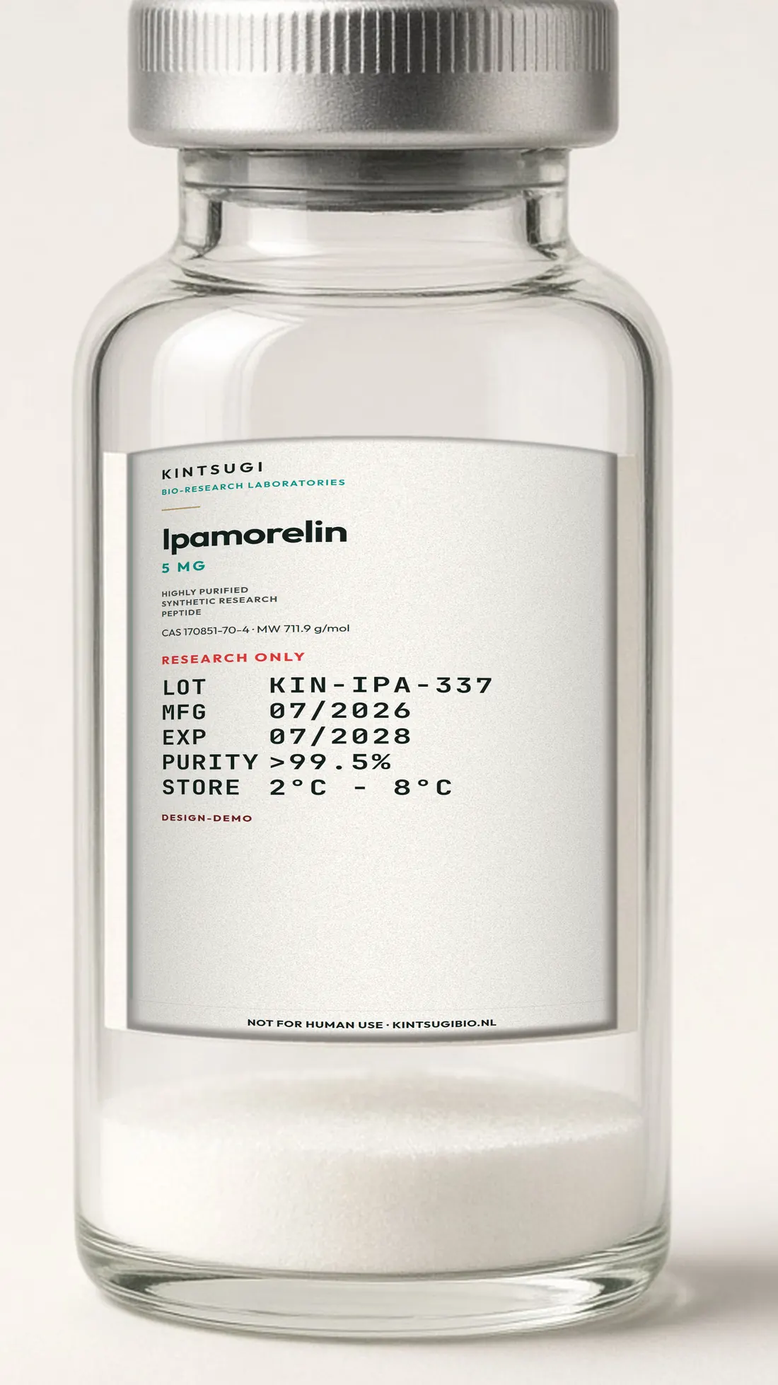 3 ml crimp-vial met het Ocean Teal etiket op het glas. Ipamorelin, 5 mg, LOT KIN-IPA-337, MFG 07/2026, EXP 07/2028. Research only, not for human use.